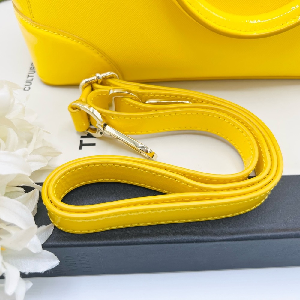 ***Sold*** Tory Burch Robinson - Picture 2 of 10